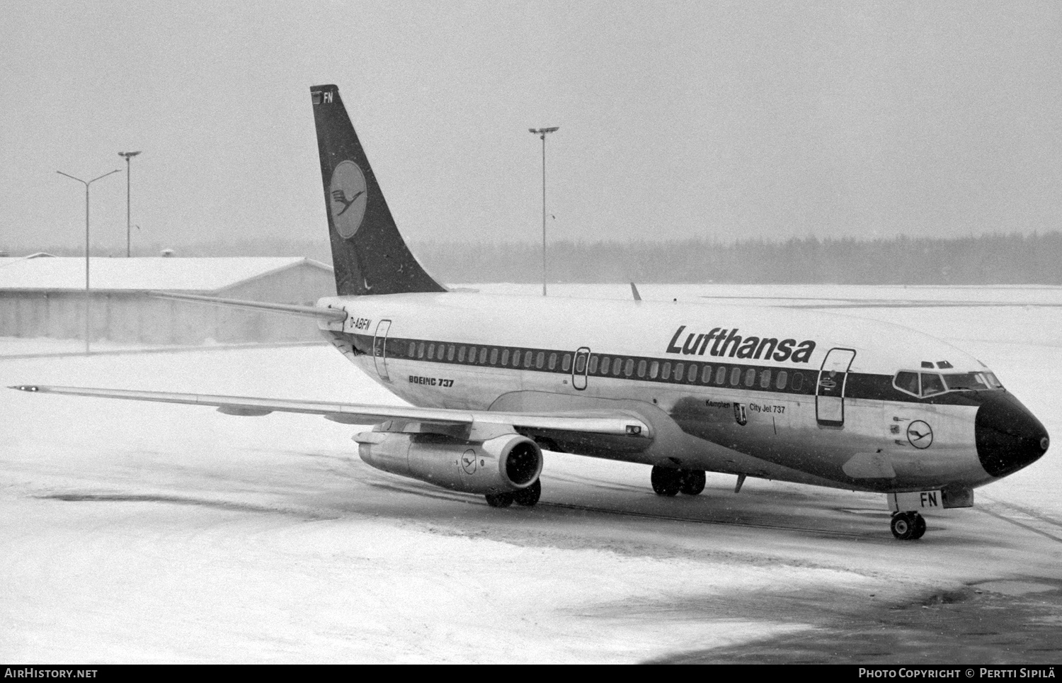 Aircraft Photo of D-ABFN | Boeing 737-230/Adv | Lufthansa | AirHistory.net #410422