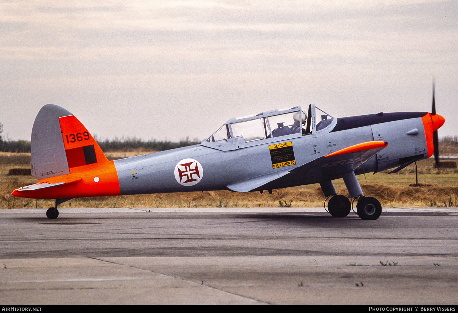 Aircraft Photo of 1369 | De Havilland Canada DHC-1 Chipmunk T20 | Portugal - Air Force | AirHistory.net #410508