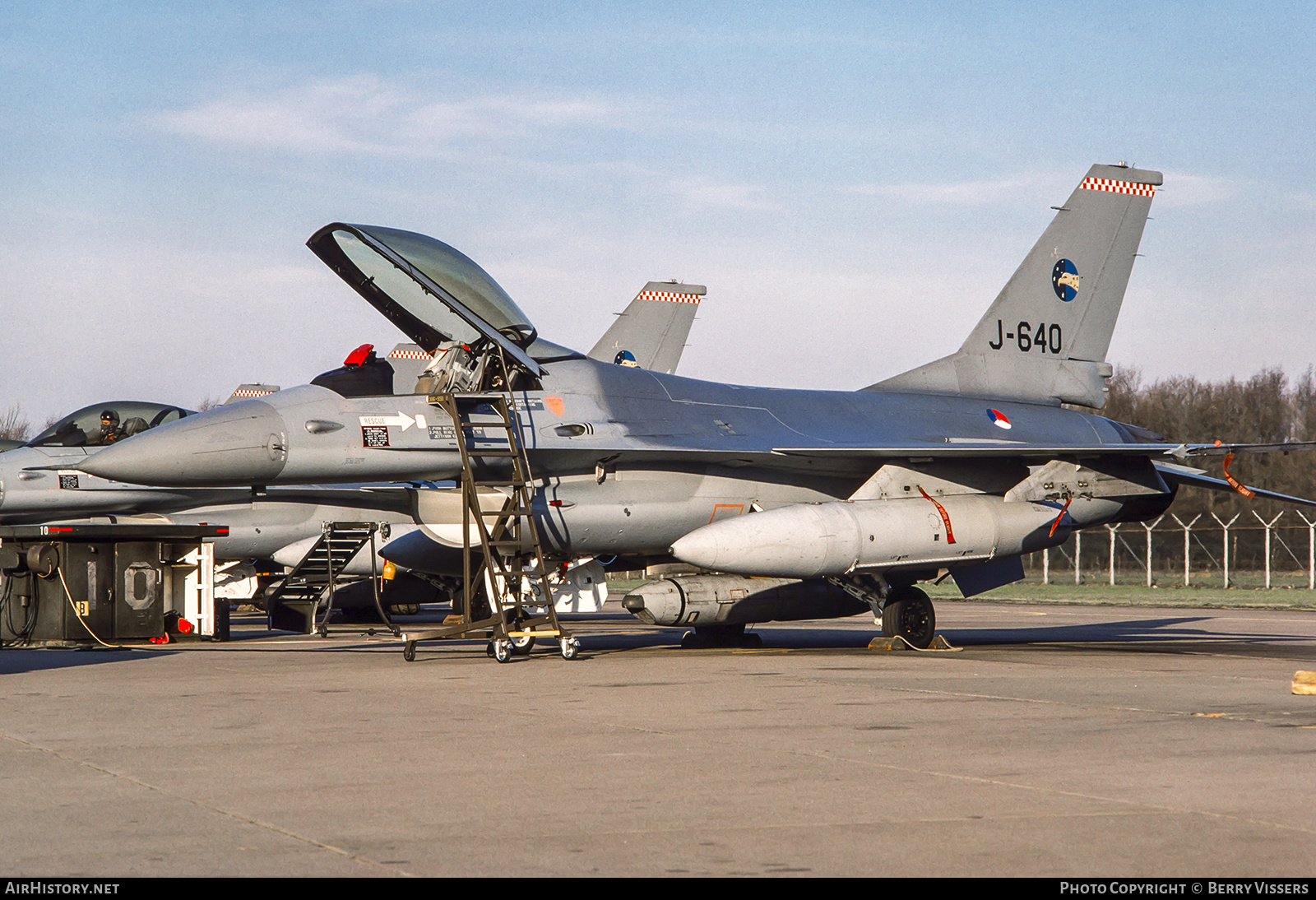 Aircraft Photo of J-640 | General Dynamics F-16A Fighting Falcon | Netherlands - Air Force | AirHistory.net #410521