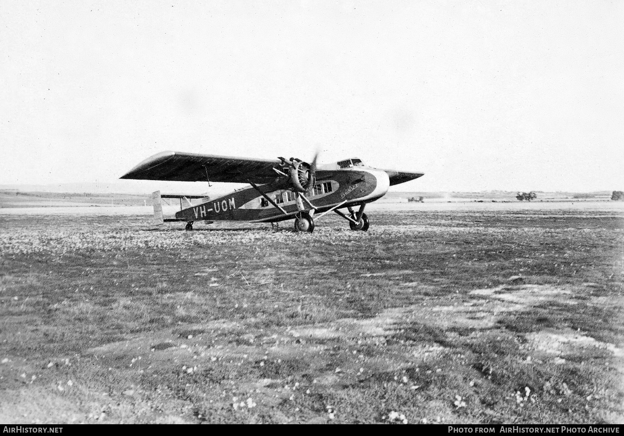Aircraft Photo of VH-UOM | Vickers 198 Viastra II | West Australian Airways | AirHistory.net #410584