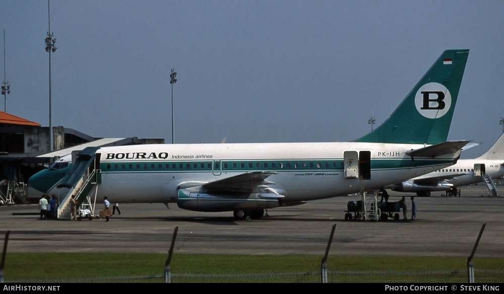 Aircraft Photo of PK-IJH | Boeing 737-230/Adv | Bouraq Indonesia Airlines | AirHistory.net #410601