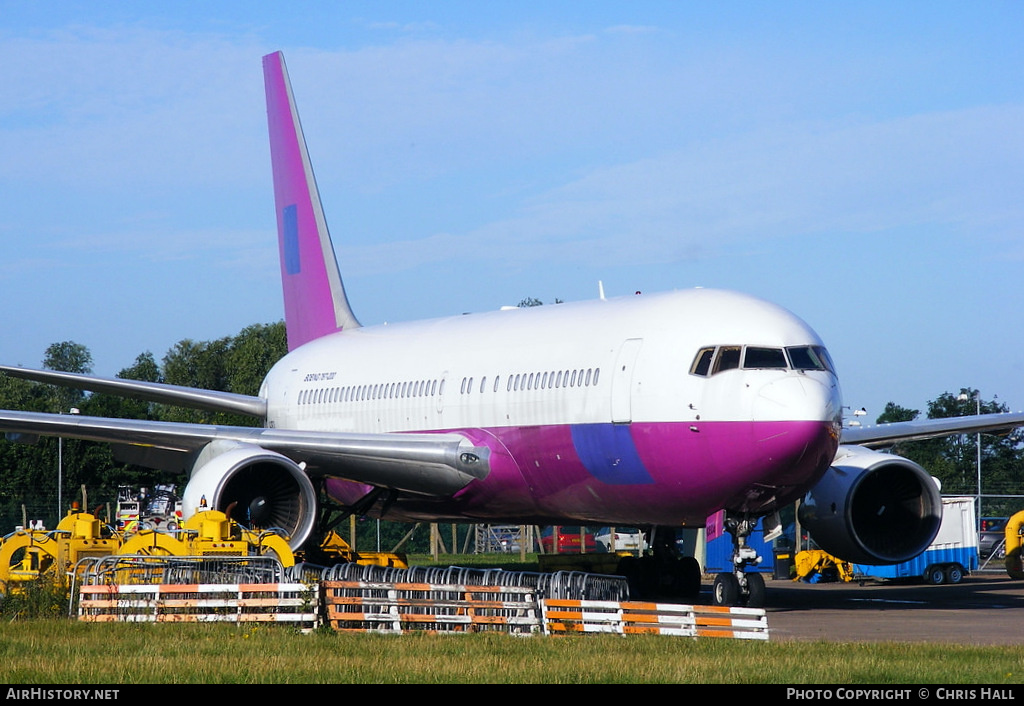 Aircraft Photo of G-CECU | Boeing 767-222 | AirHistory.net #410704