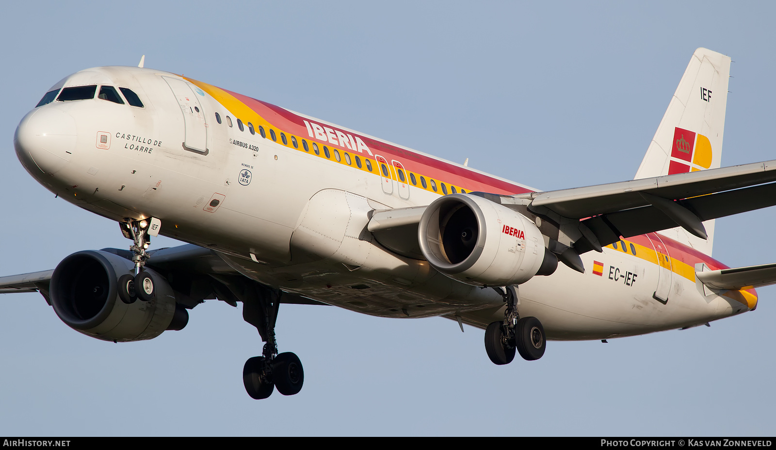 Aircraft Photo of EC-IEF | Airbus A320-214 | Iberia | AirHistory.net #410754