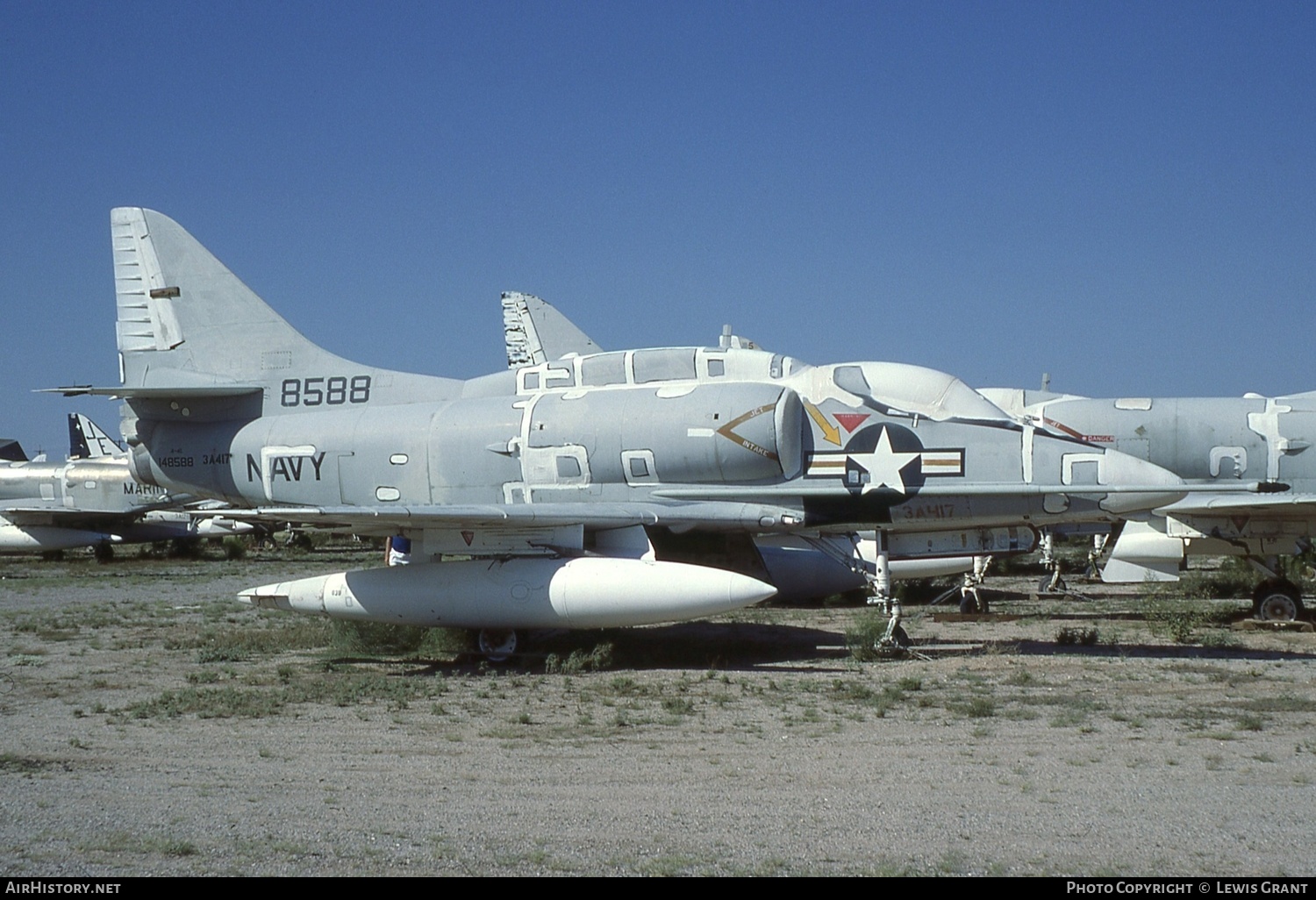Aircraft Photo of 148588 | Douglas A-4L Skyhawk | USA - Navy | AirHistory.net #410798