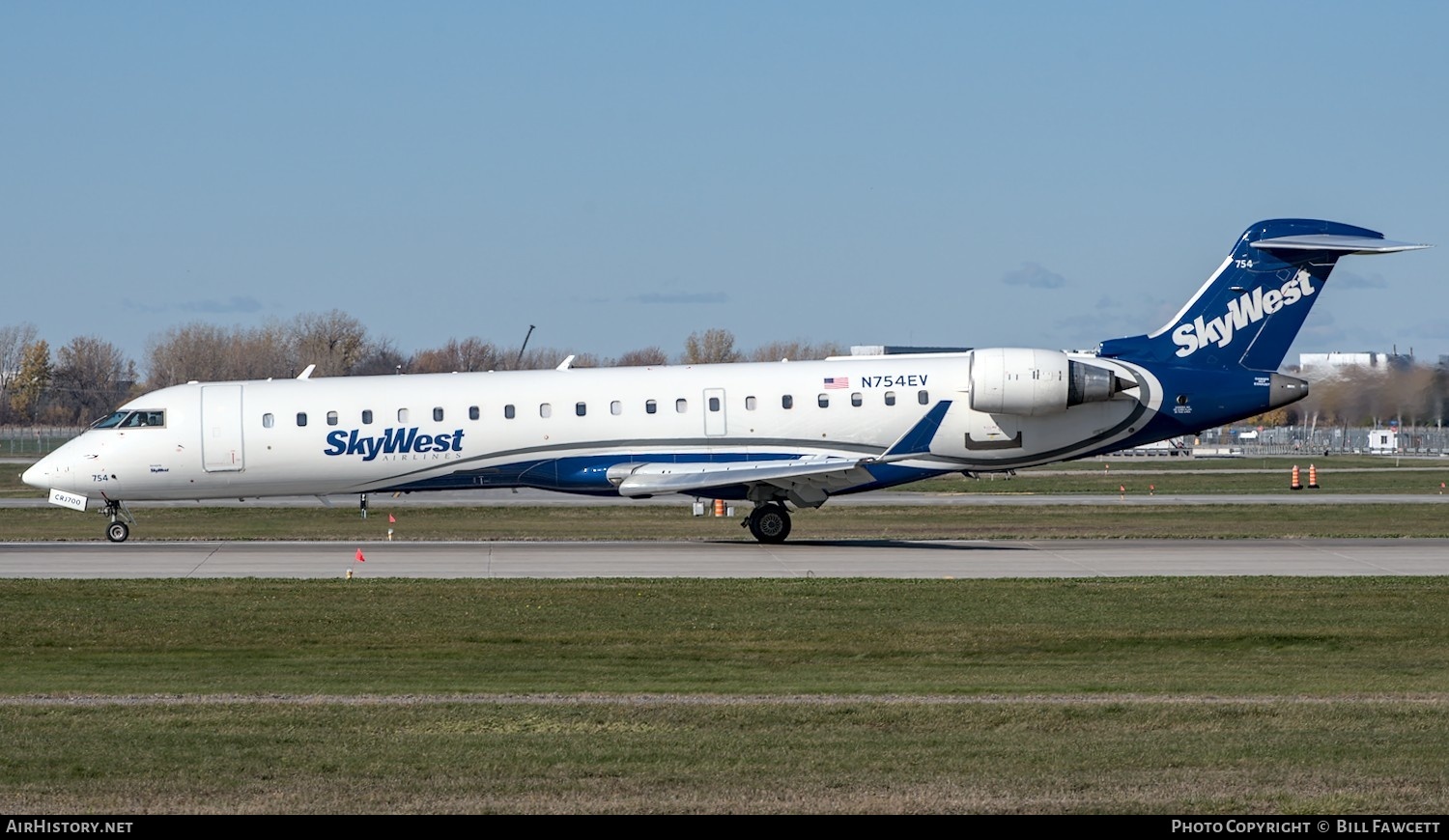 Aircraft Photo of N754EV | Bombardier CRJ-701ER (CL-600-2C10) | SkyWest Airlines | AirHistory.net #410862