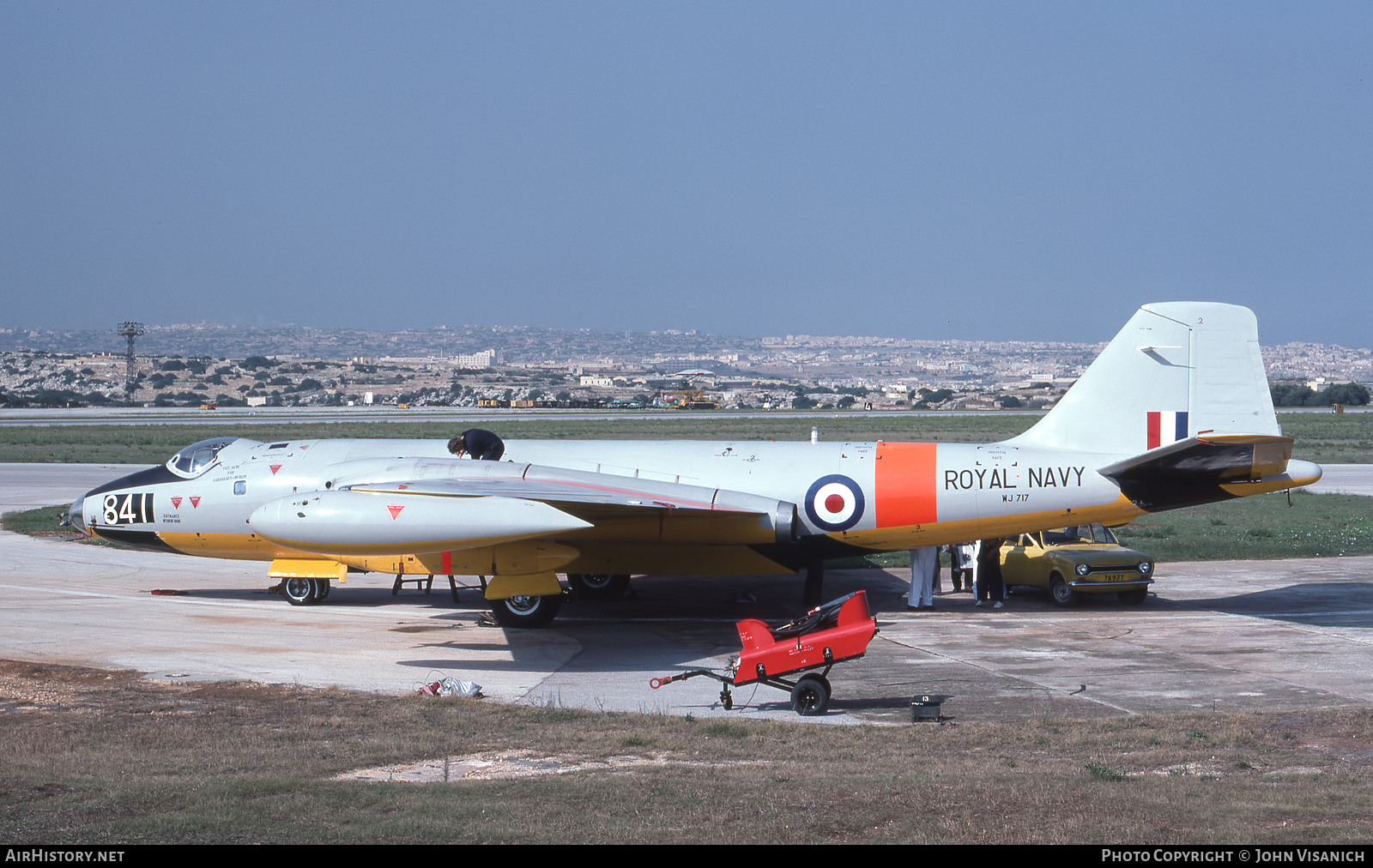 Aircraft Photo of WJ717 | English Electric Canberra TT18 | UK - Navy | AirHistory.net #410881
