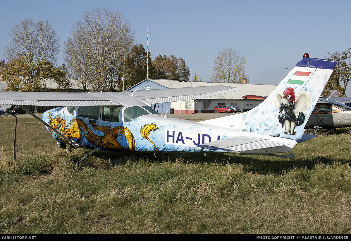 Aircraft Photo of HA-JDJ | Cessna 182E | AirHistory.net #410894