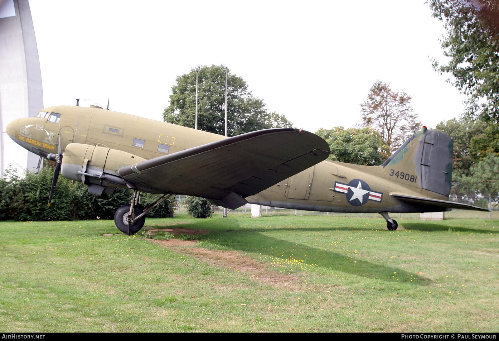 Aircraft Photo of 43-49081 / 349081 | Douglas C-47D Skytrain | USA - Air Force | AirHistory.net #410974