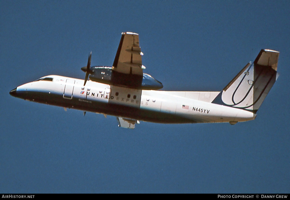Aircraft Photo of N445YV | De Havilland Canada DHC-8-202 Dash 8 | United Express | AirHistory.net #410980
