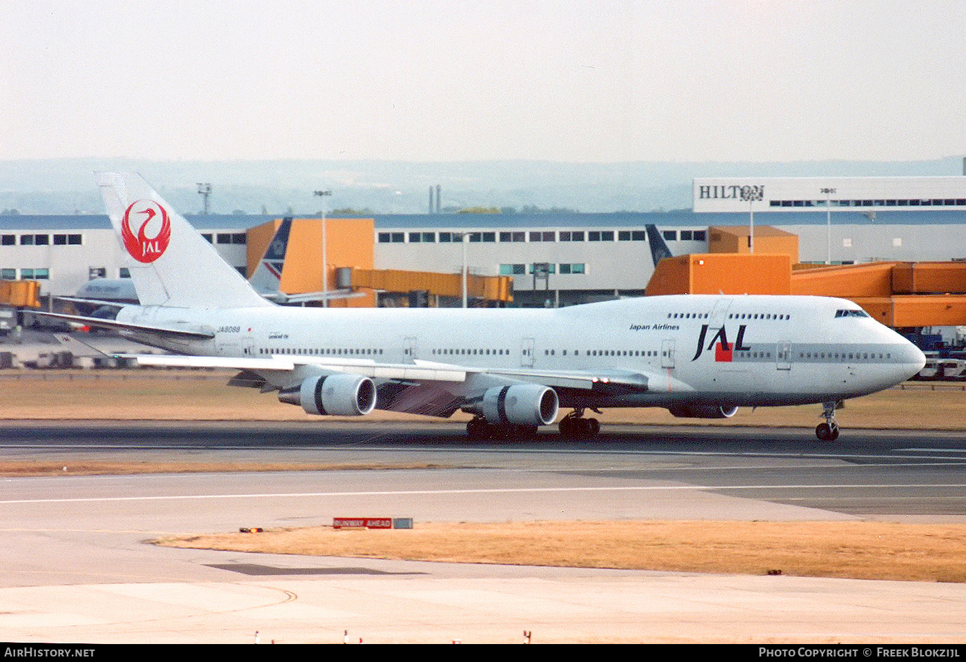 Aircraft Photo of JA8088 | Boeing 747-446 | Japan Airlines - JAL | AirHistory.net #410988