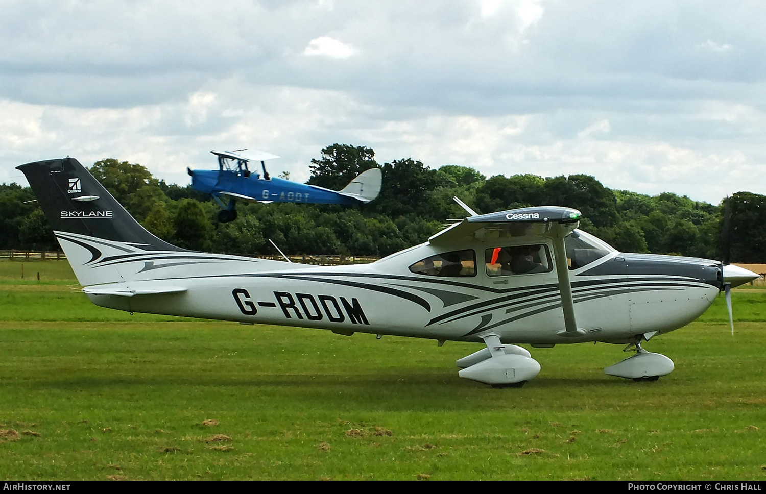 Aircraft Photo of G-RDDM | Cessna 182T Skylane | AirHistory.net #411029