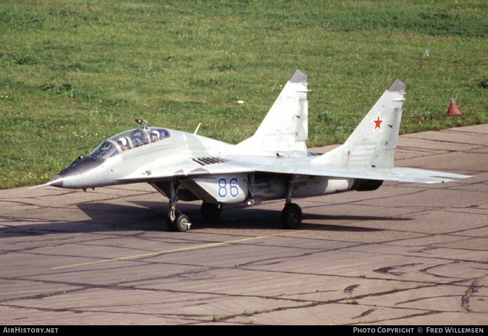 Aircraft Photo of 86 blue | Mikoyan-Gurevich MiG-29UB (9-51) | Russia - Air Force | AirHistory.net #411144