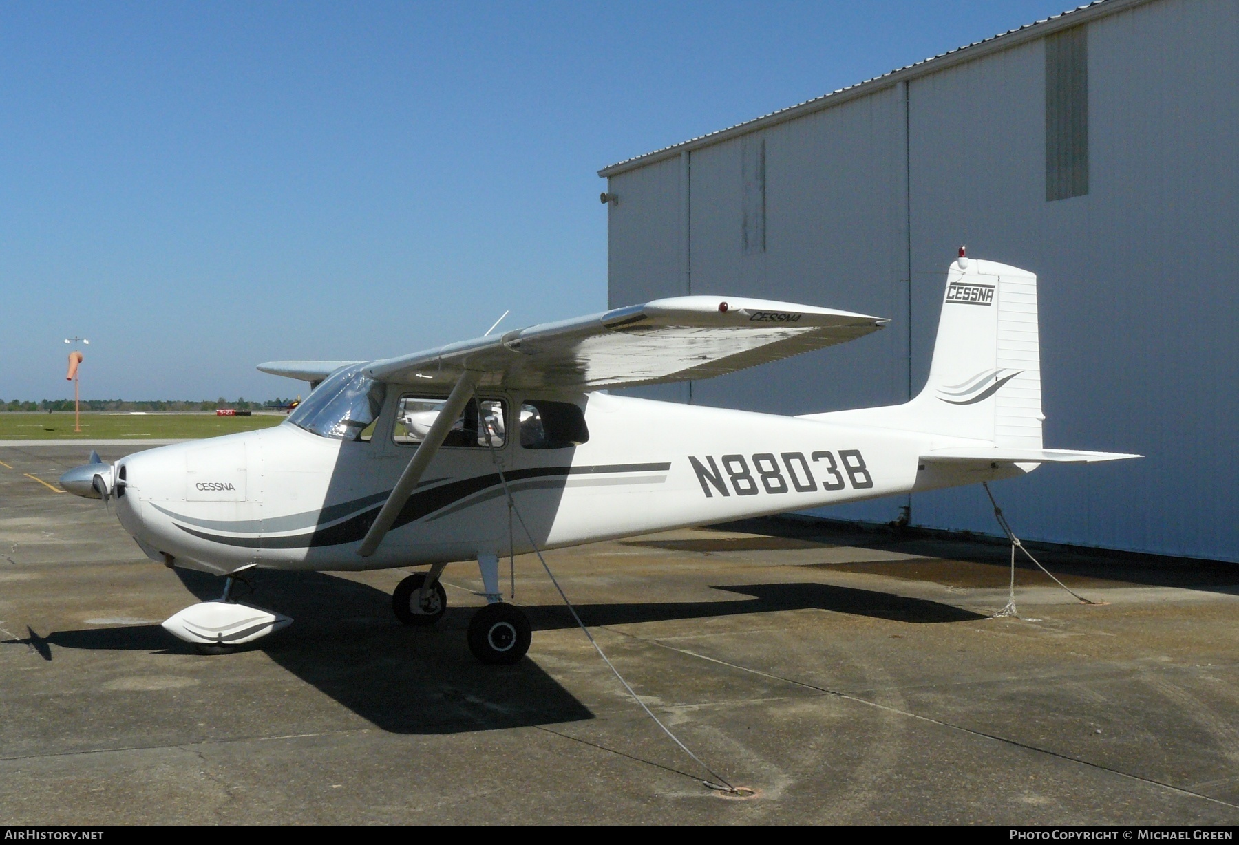 Aircraft Photo of N8803B | Cessna 172 | AirHistory.net #411216