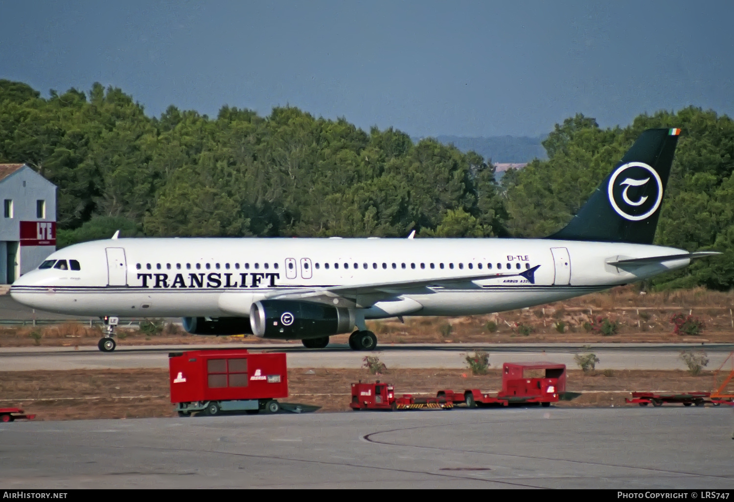 Aircraft Photo of EI-TLE | Airbus A320-231 | TransLift Airways | AirHistory.net #411268