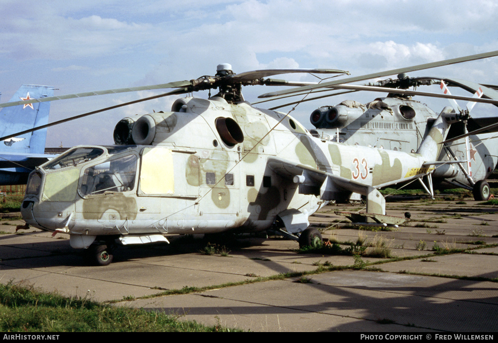 Aircraft Photo of 33 red | Mil Mi-24A | Russia - Air Force | AirHistory.net #411328