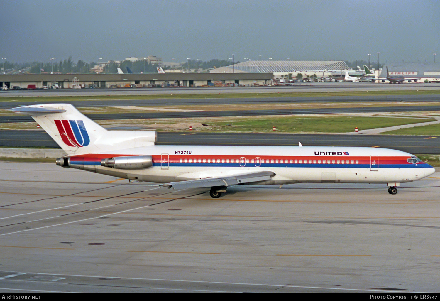 Aircraft Photo of N7274U | Boeing 727-222/Adv | United Airlines | AirHistory.net #411342