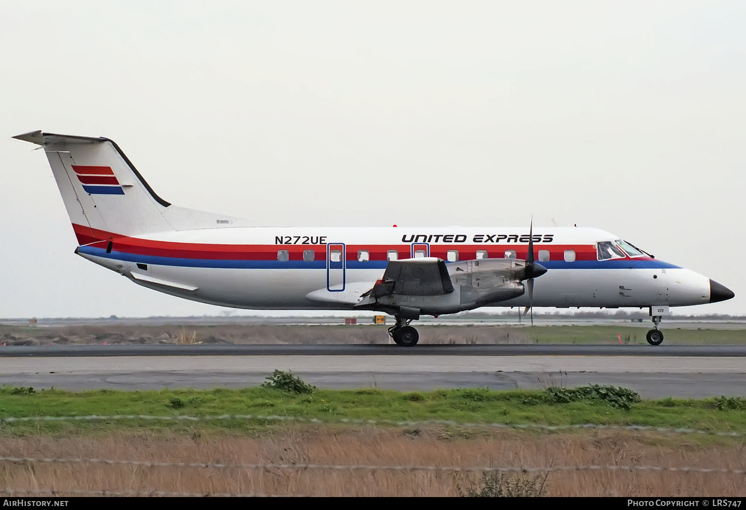 Aircraft Photo of N272UE | Embraer EMB-120RT Brasilia | United Express | AirHistory.net #411343