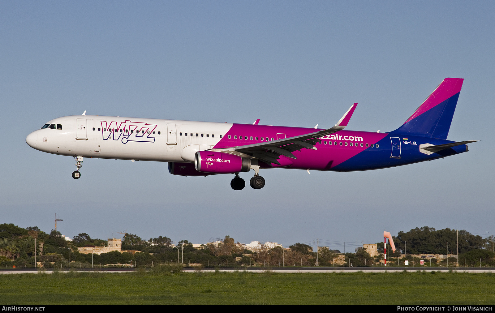 Aircraft Photo of HA-LXL | Airbus A321-231 | Wizz Air | AirHistory.net #411408
