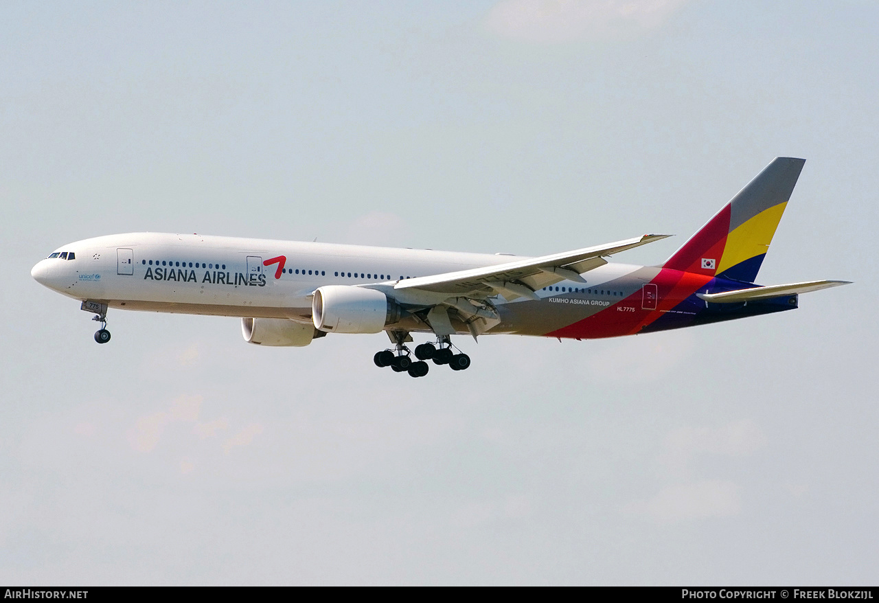 Aircraft Photo of HL7775 | Boeing 777-28E/ER | Asiana Airlines | AirHistory.net #411503