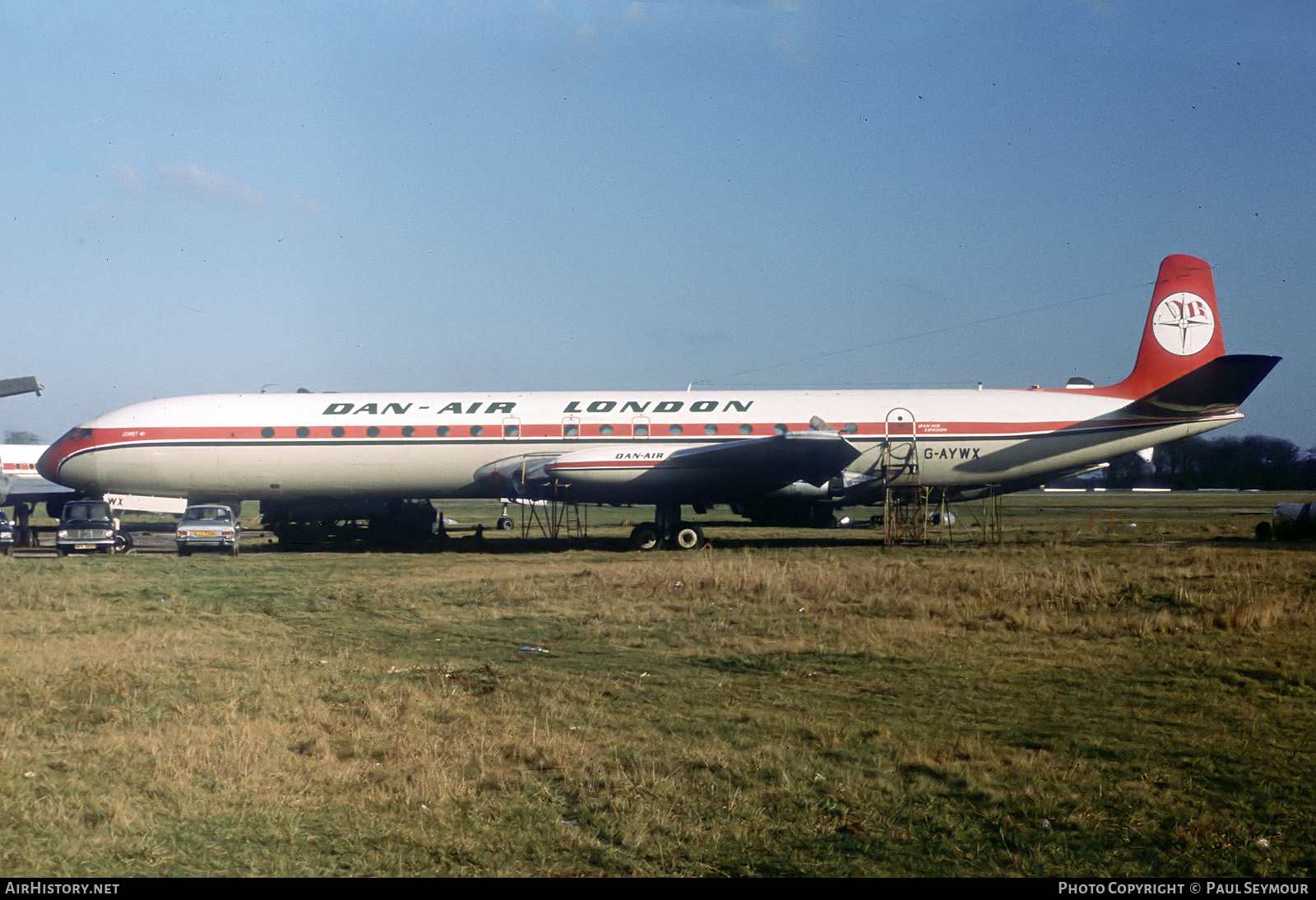 Aircraft Photo of G-AYWX | De Havilland D.H. 106 Comet 4C | Dan-Air London | AirHistory.net #411632