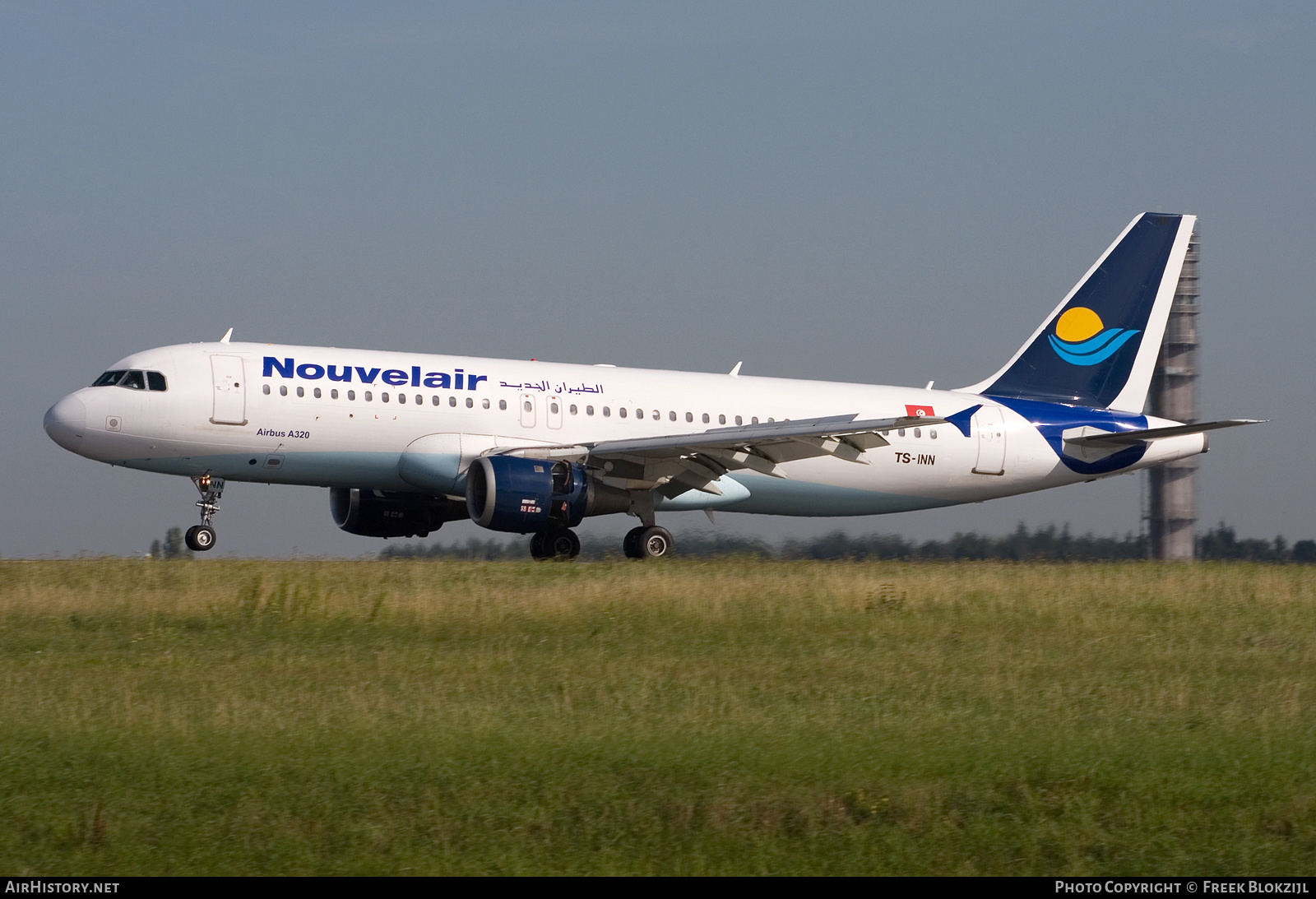 Aircraft Photo of TS-INN | Airbus A320-212 | Nouvelair Tunisie | AirHistory.net #411650