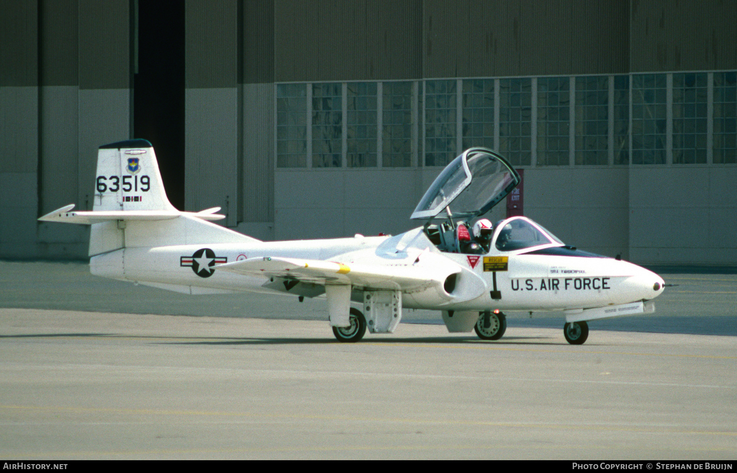 Aircraft Photo of 56-3519 / 63519 | Cessna T-37B Tweety Bird | USA - Air Force | AirHistory.net #411678