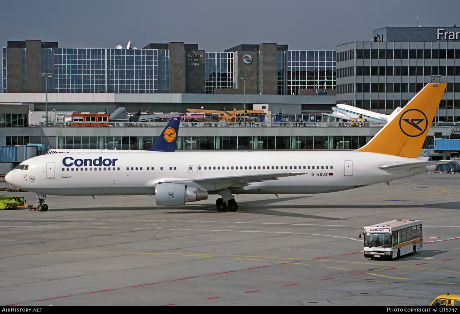 Aircraft Photo of D-ABUZ | Boeing 767-330/ER | Condor Flugdienst | AirHistory.net #411725