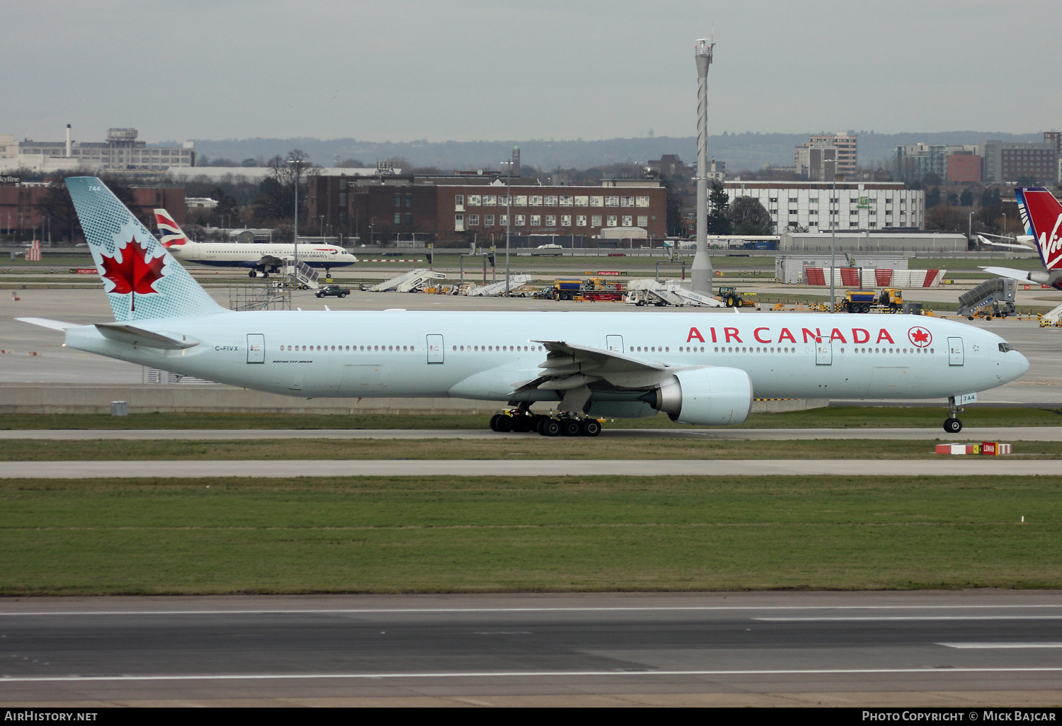Aircraft Photo of C-FIVX | Boeing 777-333/ER | Air Canada | AirHistory.net #411960