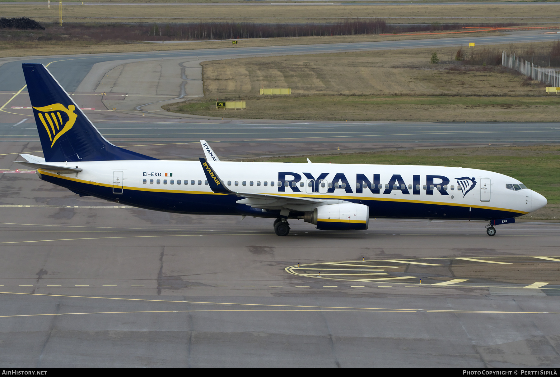 Aircraft Photo of EI-EKG | Boeing 737-8AS | Ryanair | AirHistory.net #412005