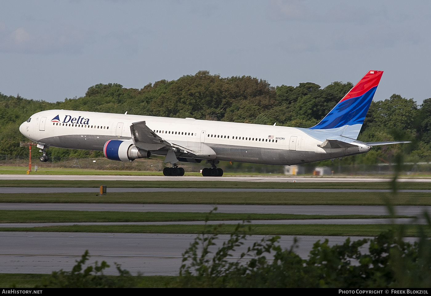 Aircraft Photo of N840MH | Boeing 767-432/ER | Delta Air Lines | AirHistory.net #412052