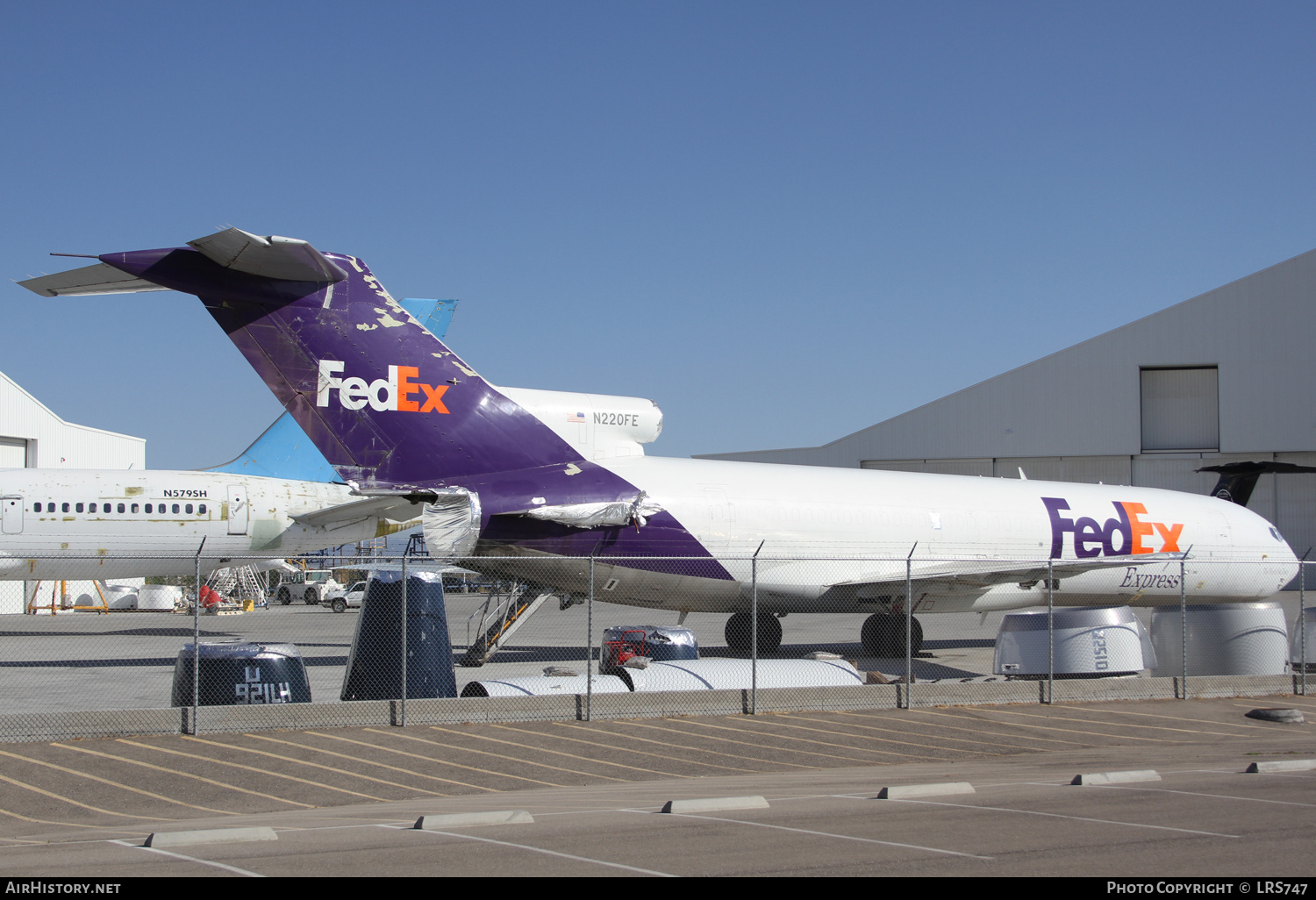 Aircraft Photo of N220FE | Boeing 727-233/Adv(F) | FedEx Express - Federal Express | AirHistory.net #412062