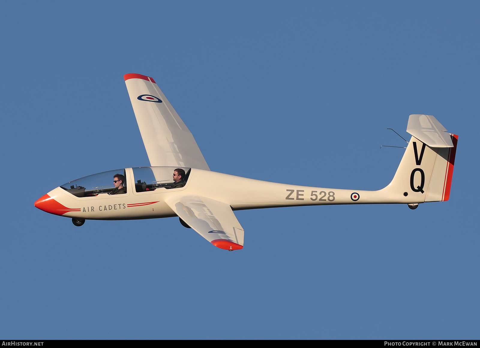 Aircraft Photo of ZE528 | Grob G-103A Viking TX1 | UK - Air Force | AirHistory.net #412063