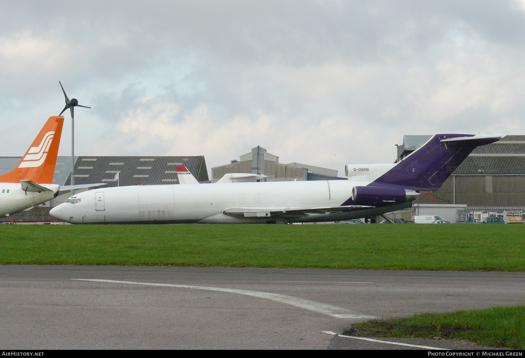 Aircraft Photo of G-OSRB | Boeing 727-2S2F/Adv(RE) Super 27 | 2Excel Aviation | AirHistory.net #412181