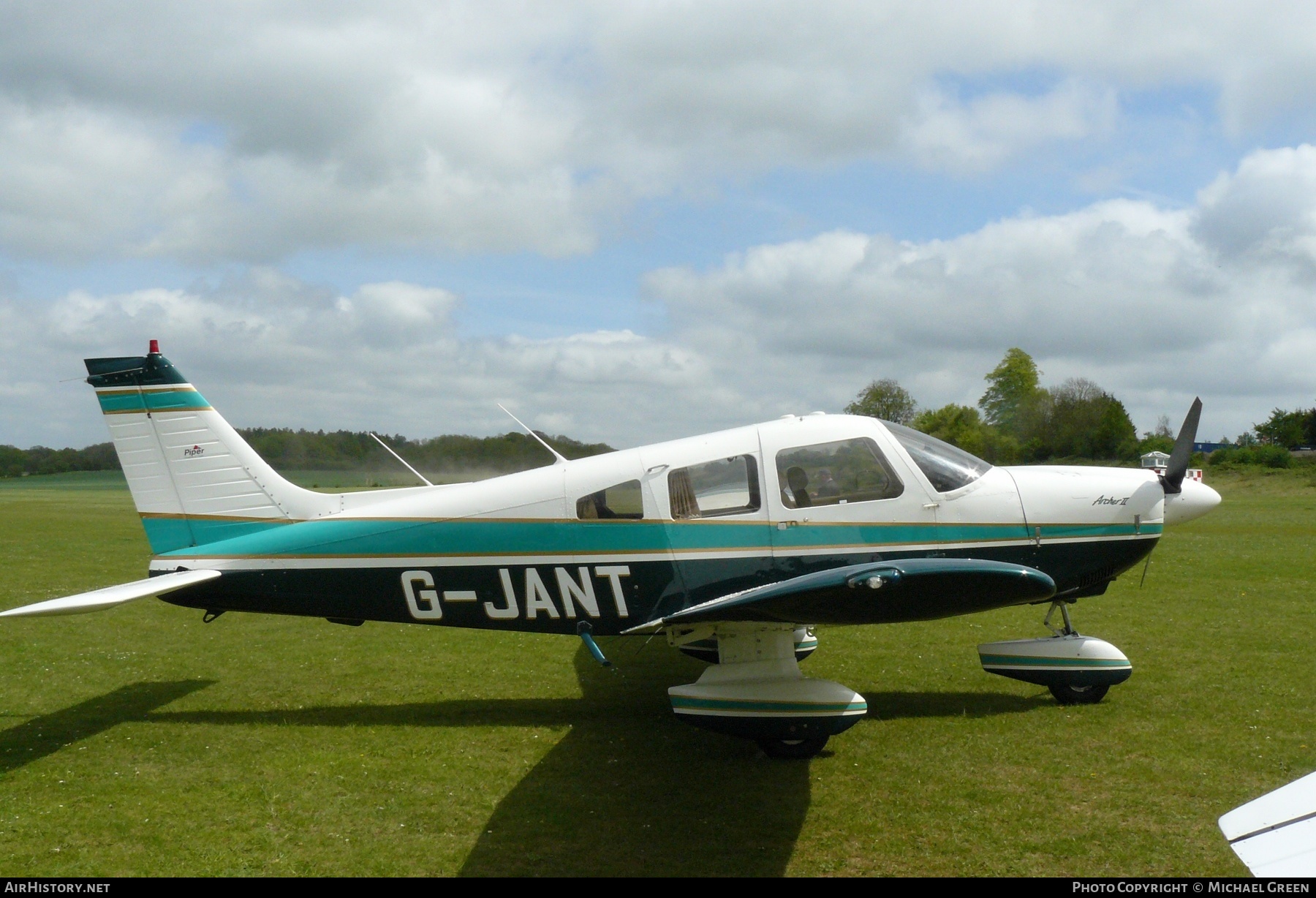 Aircraft Photo of G-JANT | Piper PA-28-181 Archer II | AirHistory.net #412282