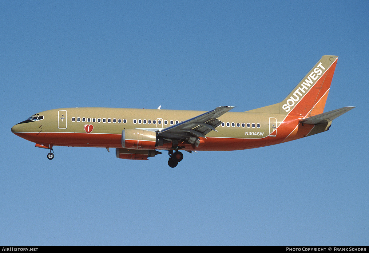 Aircraft Photo of N304SW | Boeing 737-3H4 | Southwest Airlines | AirHistory.net #412382
