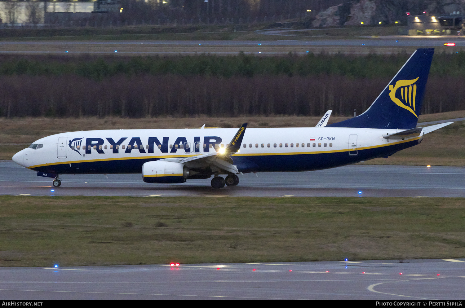 Aircraft Photo of SP-RKN | Boeing 737-8AS | Ryanair | AirHistory.net #412383