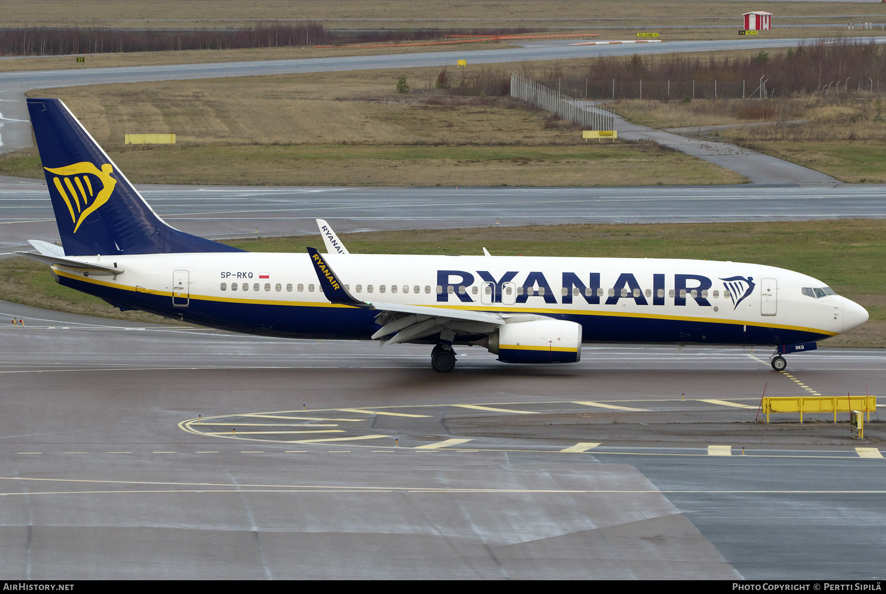 Aircraft Photo of SP-RKQ | Boeing 737-800 | Ryanair | AirHistory.net #412404