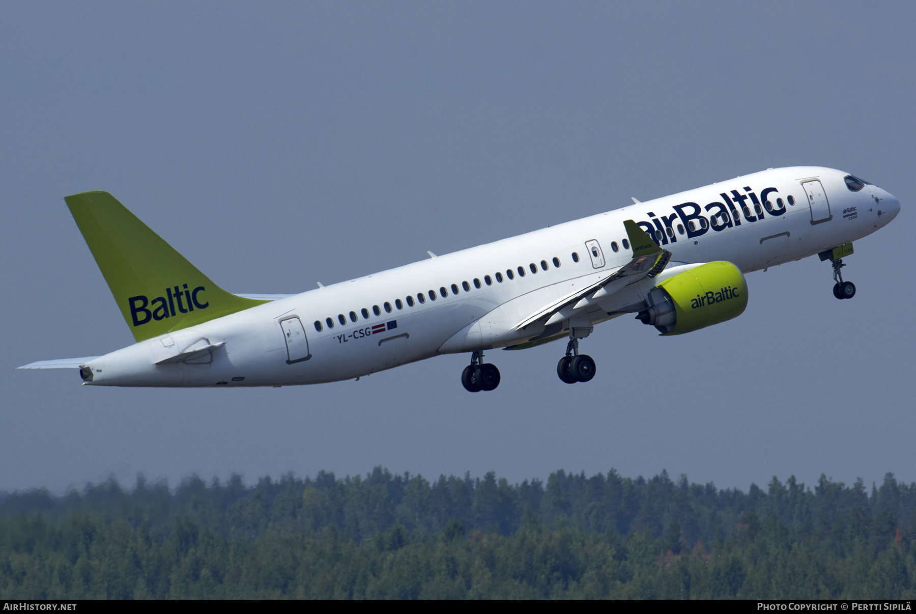 Aircraft Photo of YL-CSG | Bombardier CSeries CS300 (BD-500-1A11) | AirBaltic | AirHistory.net #412486