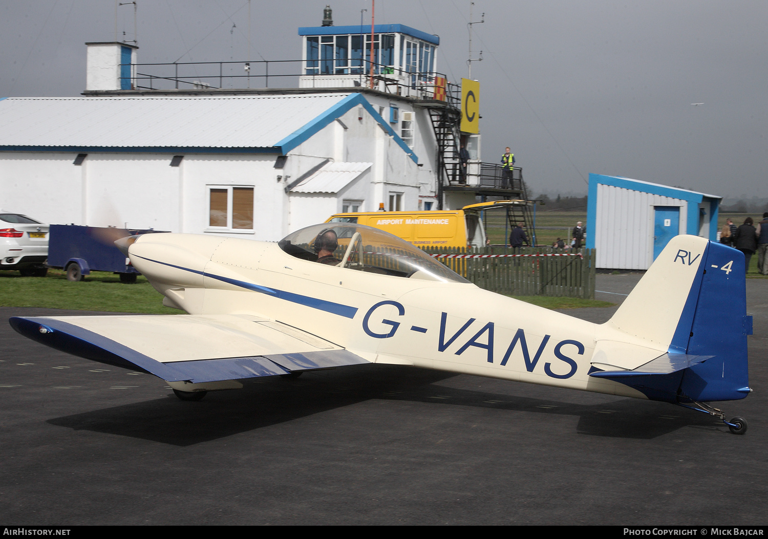 Aircraft Photo of G-VANS | Van's RV-4 | AirHistory.net #412570