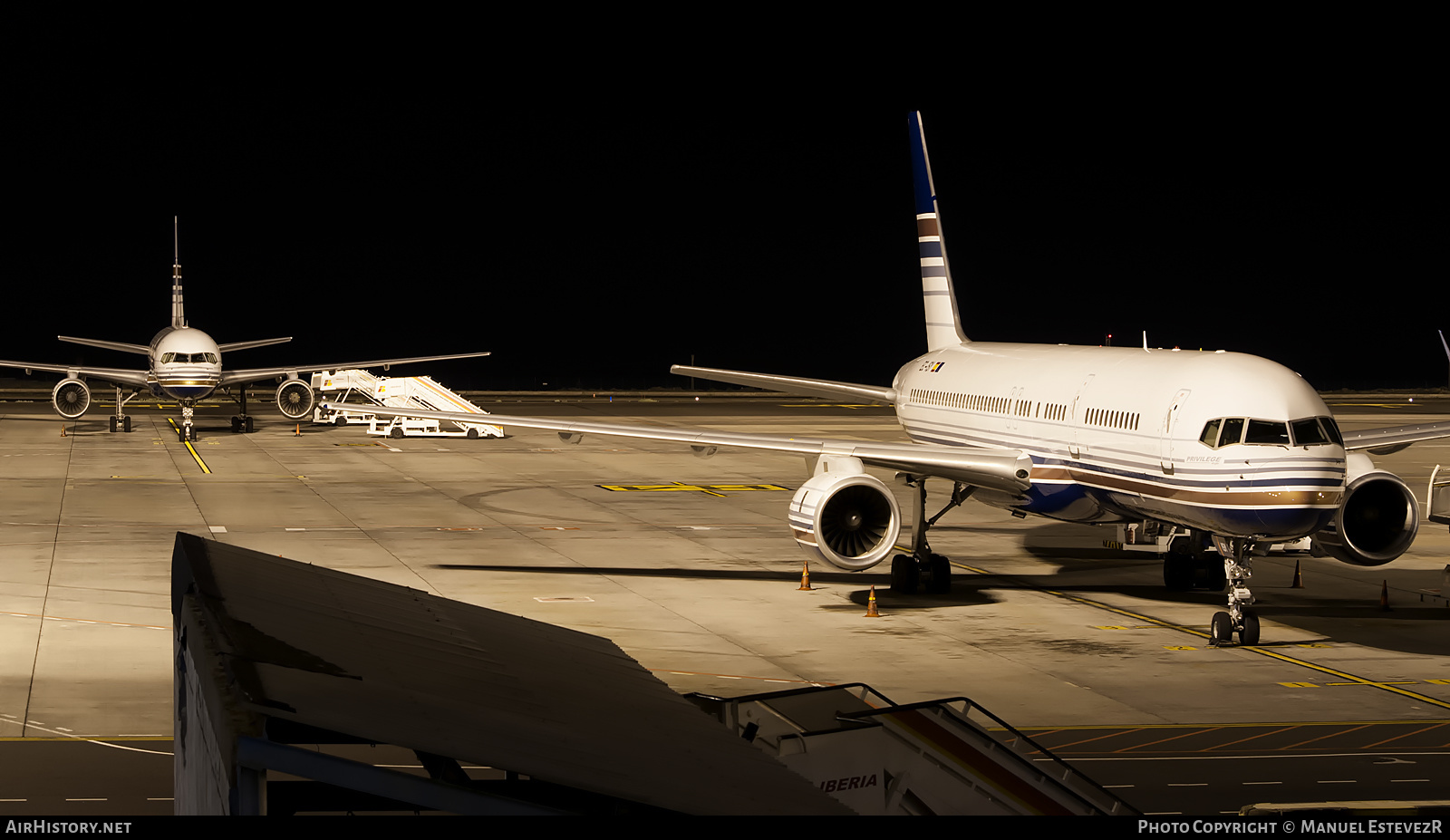 Aircraft Photo of EC-ISY | Boeing 757-256 | Privilege Style | AirHistory.net #412614