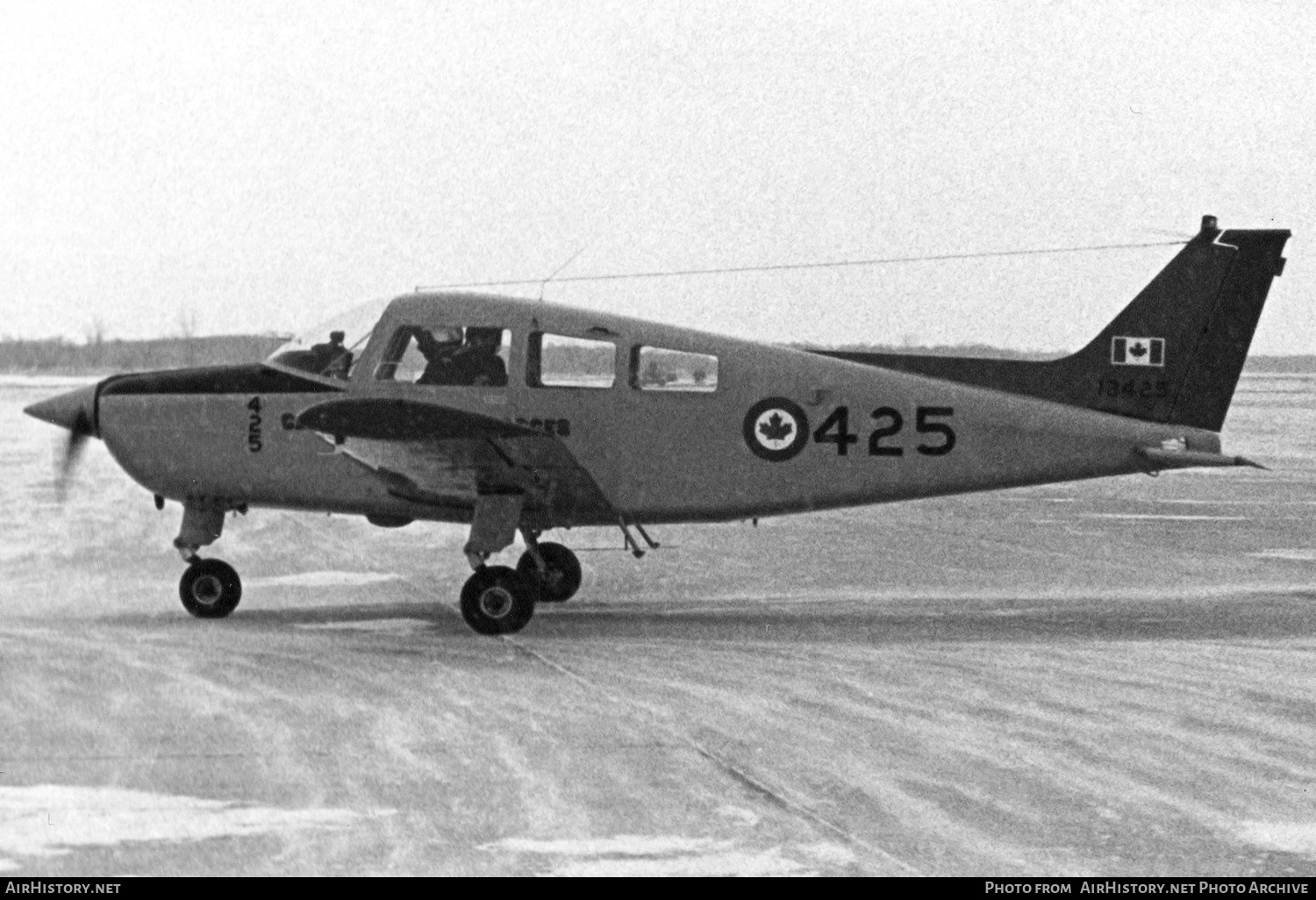 Aircraft Photo of 13425 | Beech CT-134 Musketeer | Canada - Air Force | AirHistory.net #412634