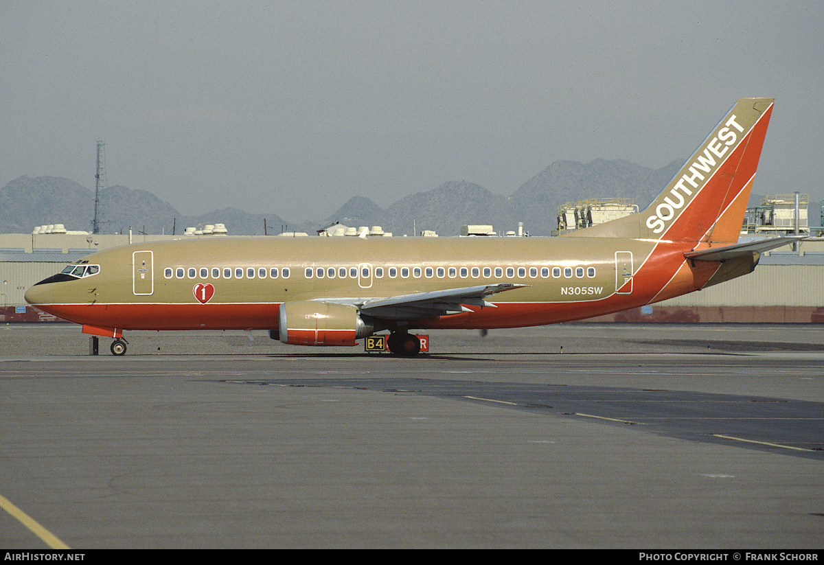 Aircraft Photo of N305SW | Boeing 737-3H4 | Southwest Airlines | AirHistory.net #412801