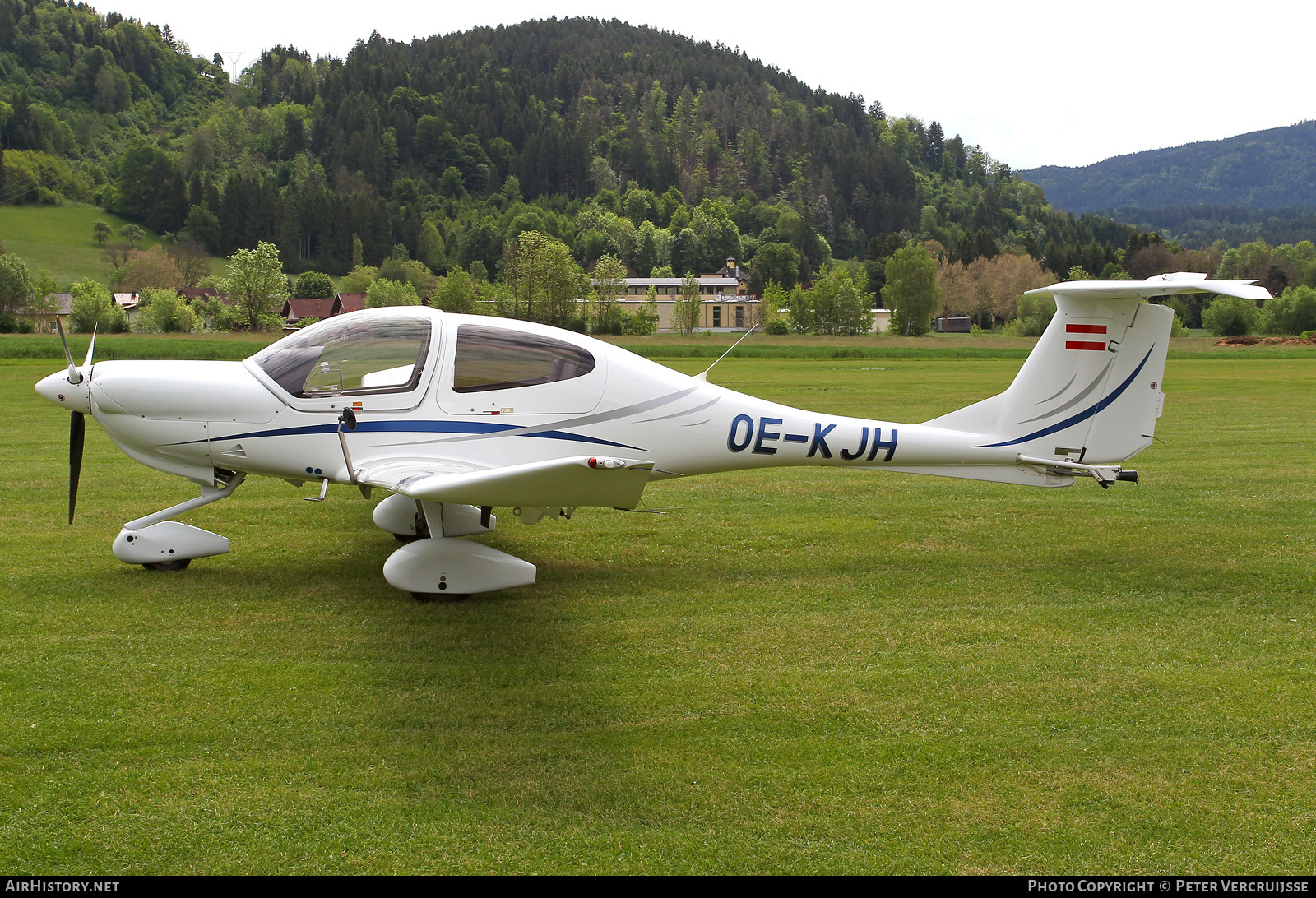 Aircraft Photo of OE-KJH | Diamond DA40 Diamond Star | AirHistory.net #412824