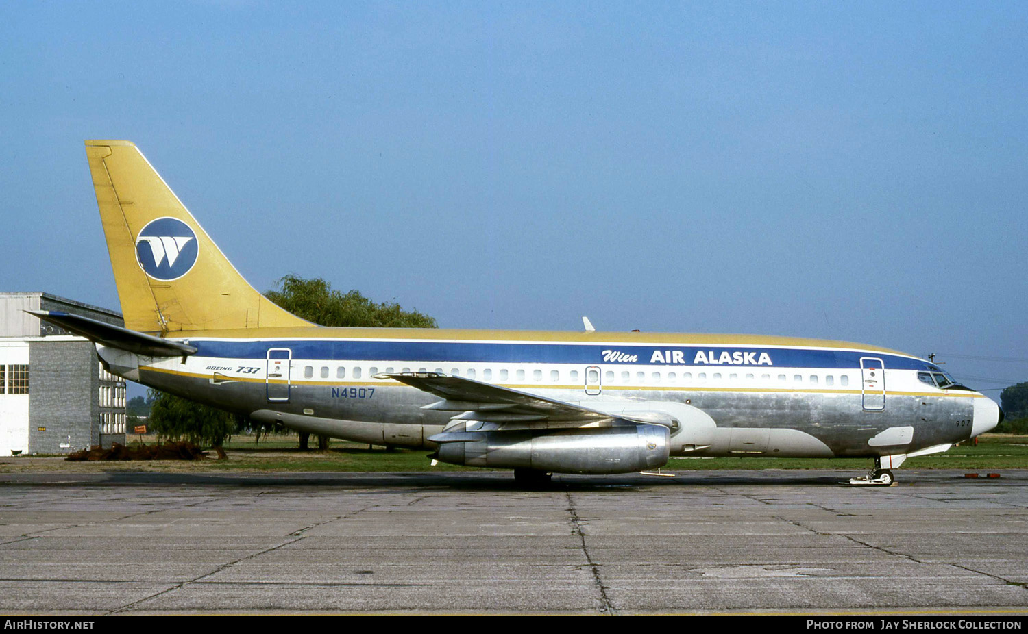 Aircraft Photo of N4907 | Boeing 737-210C | Wien Air Alaska | AirHistory.net #412894