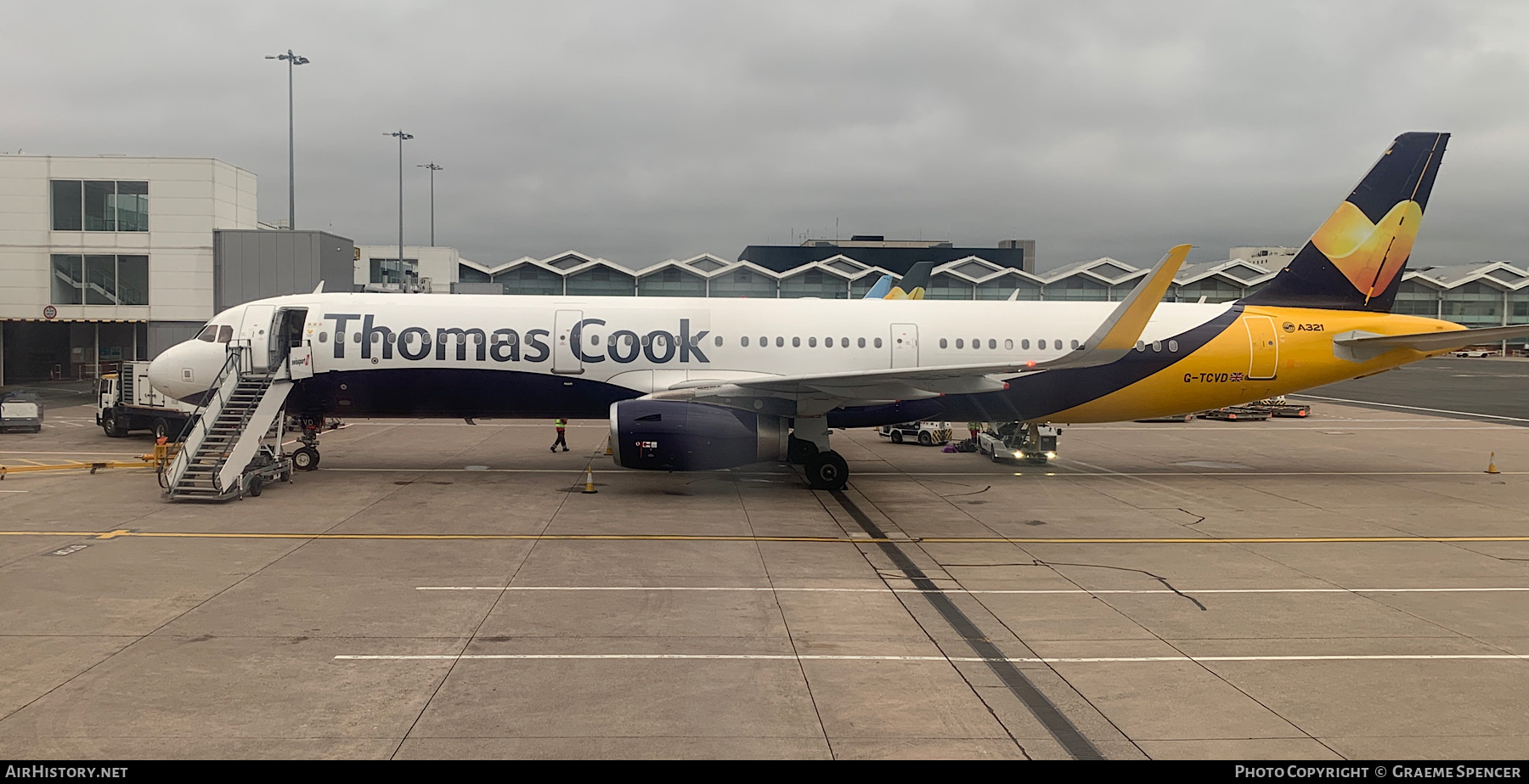 Aircraft Photo of G-TCVD | Airbus A321-231 | Thomas Cook Airlines | AirHistory.net #412979