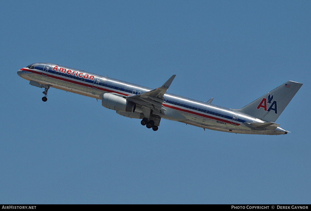 Aircraft Photo of N656AA | Boeing 757-223 | American Airlines | AirHistory.net #413104