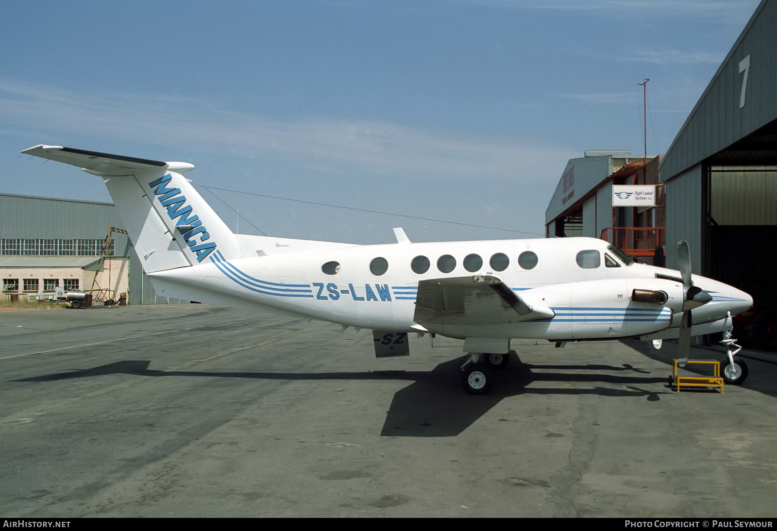 Aircraft Photo of ZS-LAW | Beech B200 Super King Air | Manica | AirHistory.net #413153