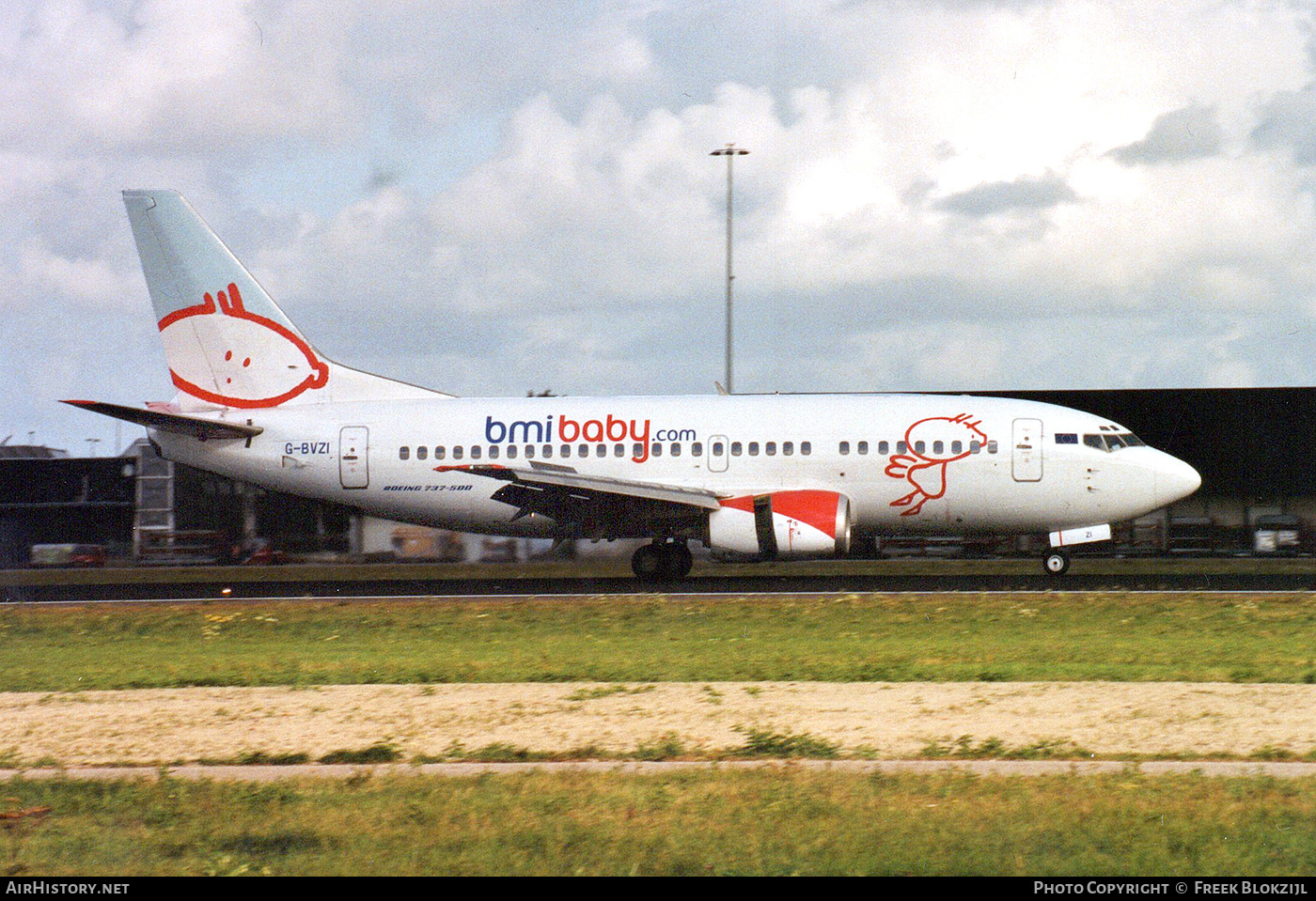 Aircraft Photo of G-BVZI | Boeing 737-5Q8 | Bmibaby | AirHistory.net #413234