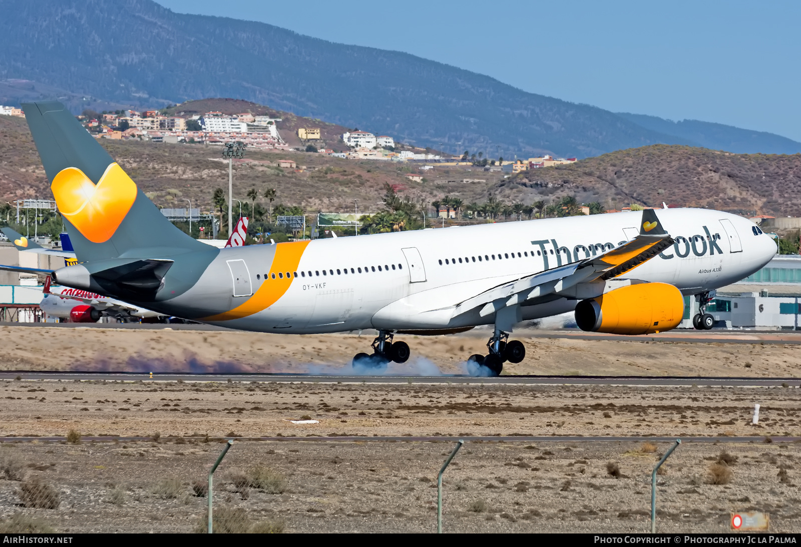 Aircraft Photo of OY-VKF | Airbus A330-243 | Thomas Cook Airlines | AirHistory.net #413315