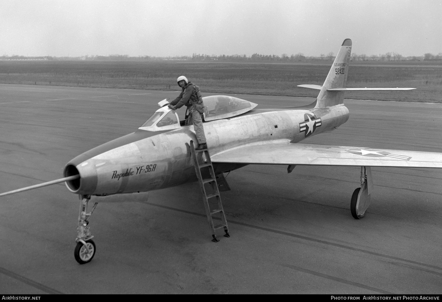 Aircraft Photo of 49-2430 / 92430 | Republic YF-96A | USA - Air Force | AirHistory.net #413370